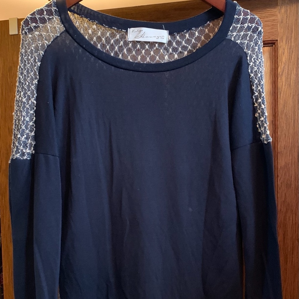 Vintage Havana long sleeve pull on top